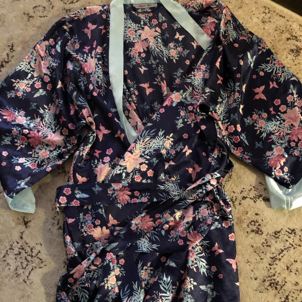 Morgan Taylor intimates bridal silk robe butterfly